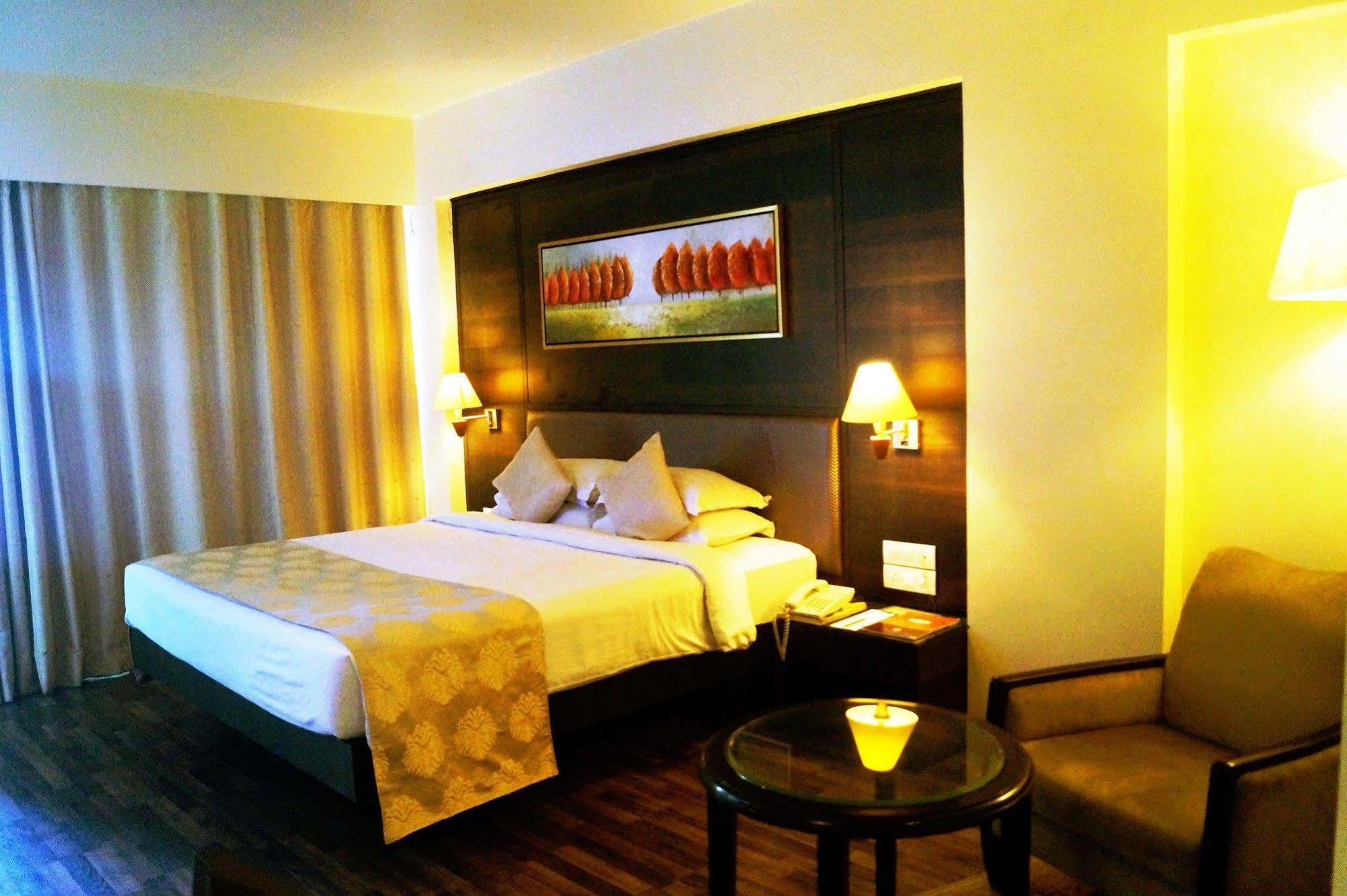 The President-A Boutique Hotel Ahmedabad Exterior foto